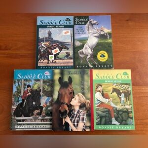 Lot of 5 The Saddle Club Books by Bonnie Bryant Horses Theme